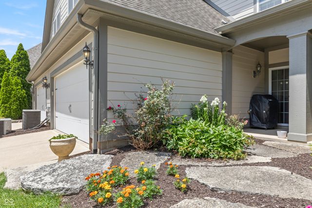 6691 Beekman Place B, Zionsville, IN 46077