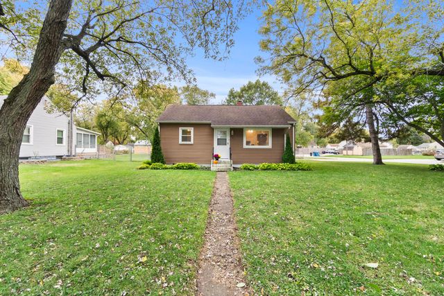 221 Cedar Street, Crown Point, IN 46307