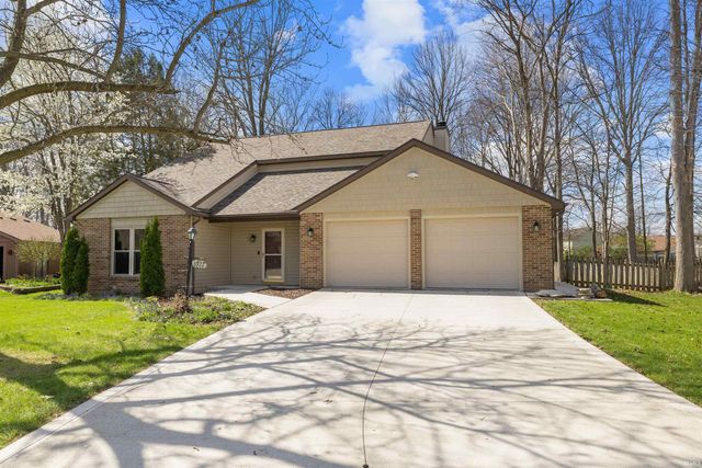 3922 Scarborough Drive, New Haven, IN 46774