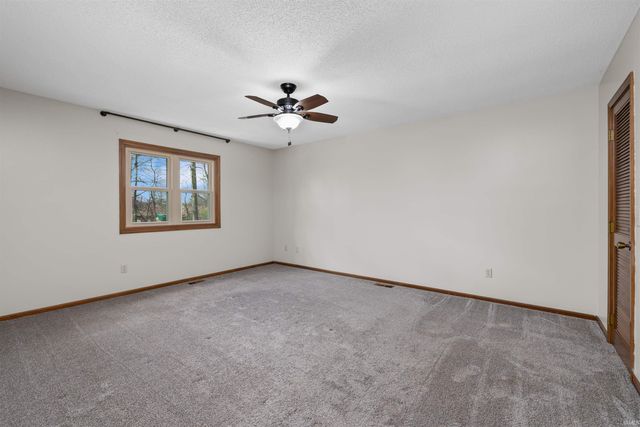 3922 Scarborough Drive, New Haven, IN 46774