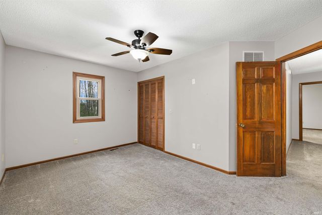 3922 Scarborough Drive, New Haven, IN 46774