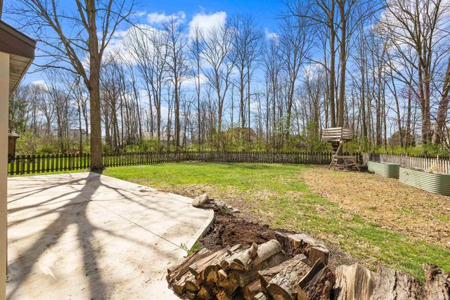 3922 Scarborough Drive, New Haven, IN 46774