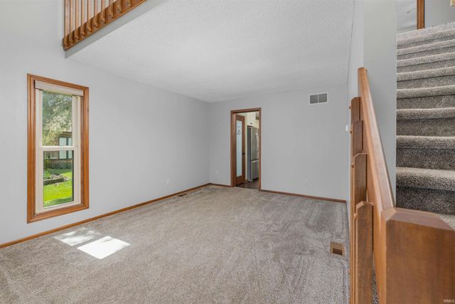 3922 Scarborough Drive, New Haven, IN 46774