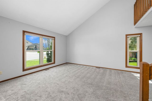 3922 Scarborough Drive, New Haven, IN 46774