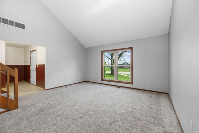 3922 Scarborough Drive, New Haven, IN 46774