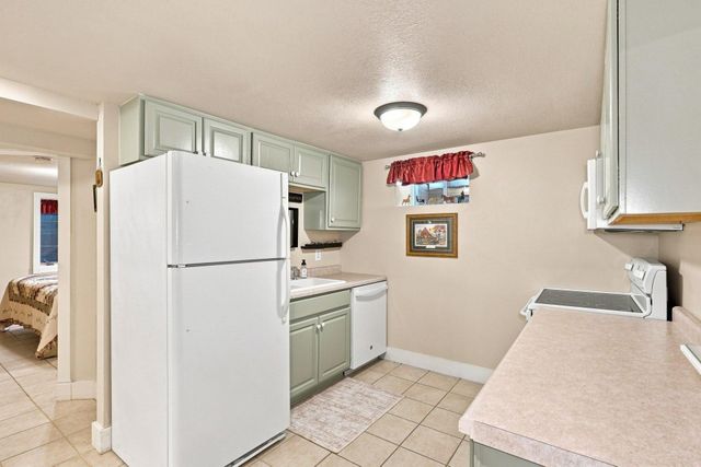6975 Quartz Avenue, Mayer, MN 55360
