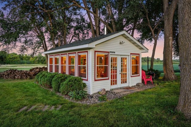 6975 Quartz Avenue, Mayer, MN 55360