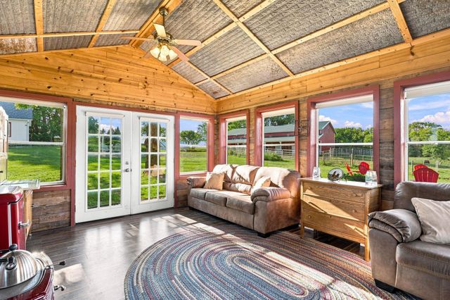 6975 Quartz Avenue, Mayer, MN 55360