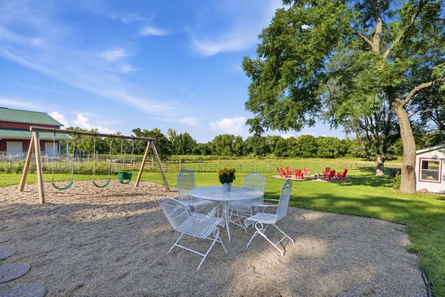 6975 Quartz Avenue, Mayer, MN 55360