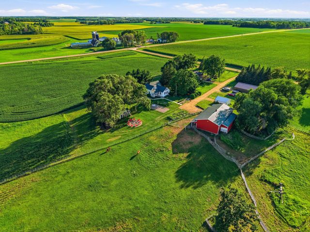 6975 Quartz Avenue, Mayer, MN 55360