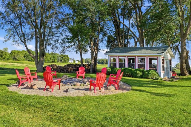6975 Quartz Avenue, Mayer, MN 55360