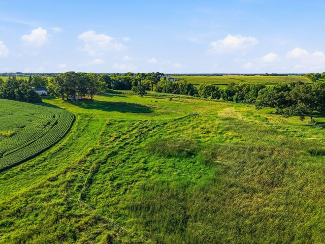 6975 Quartz Avenue, Mayer, MN 55360