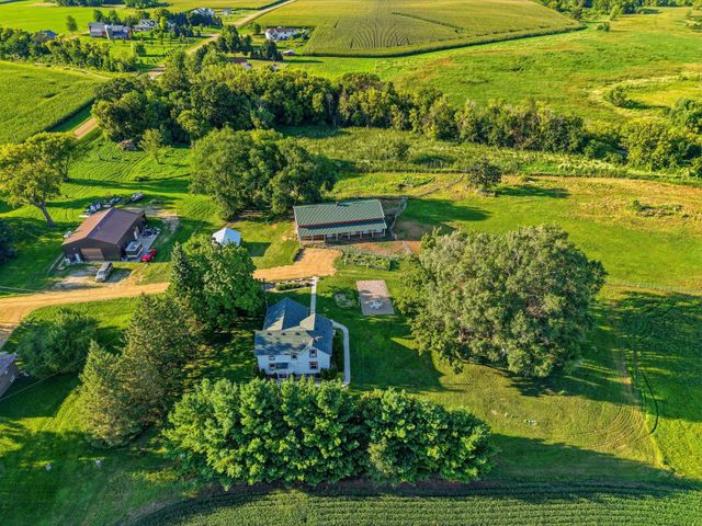 6975 Quartz Avenue, Mayer, MN 55360
