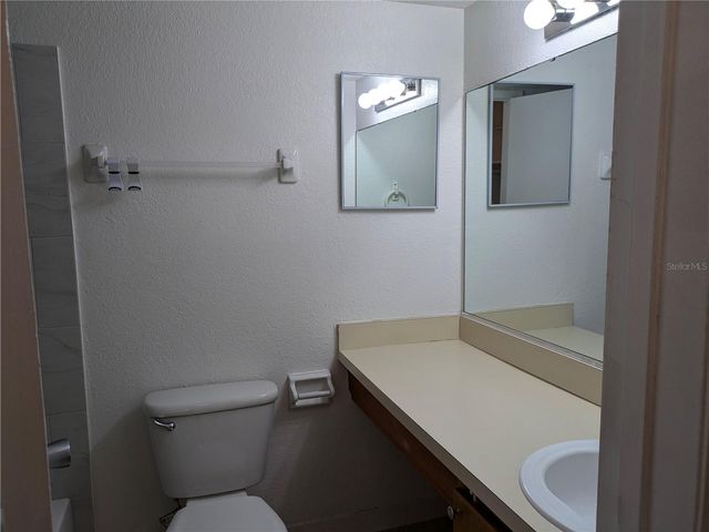 4269 S SEMORAN BOULEVARD 1, Orlando, FL 32822