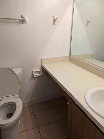 4269 S SEMORAN BOULEVARD 1, Orlando, FL 32822