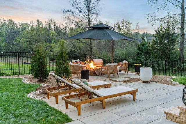 13940 Roosevelt Grove Drive, Huntersville, NC 28078