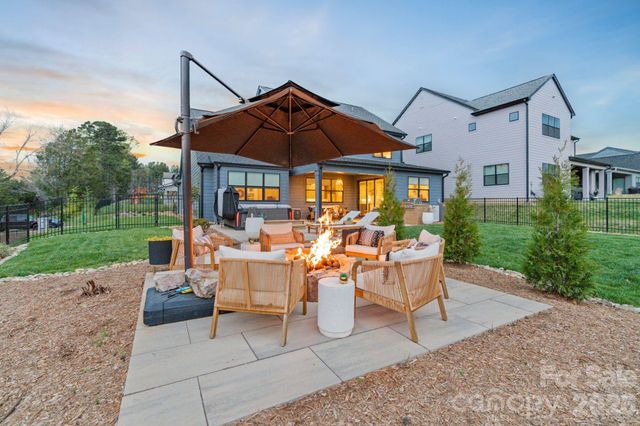 13940 Roosevelt Grove Drive, Huntersville, NC 28078