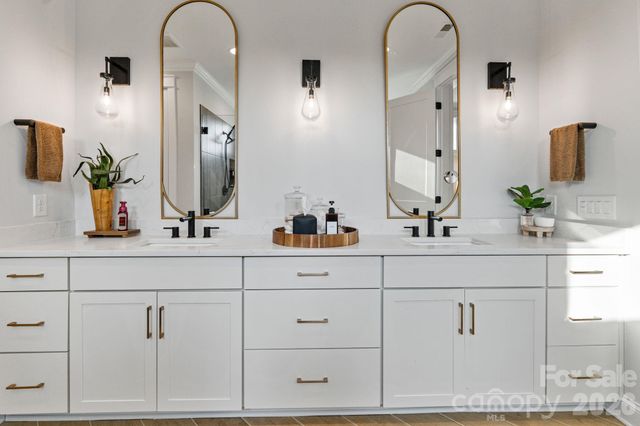 13940 Roosevelt Grove Drive, Huntersville, NC 28078