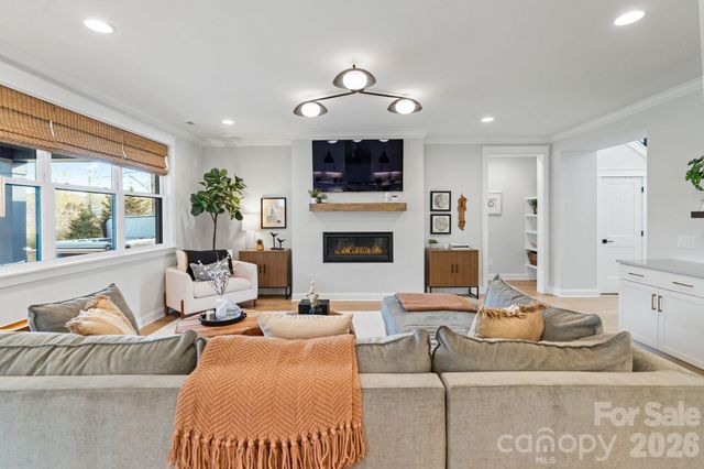 13940 Roosevelt Grove Drive, Huntersville, NC 28078
