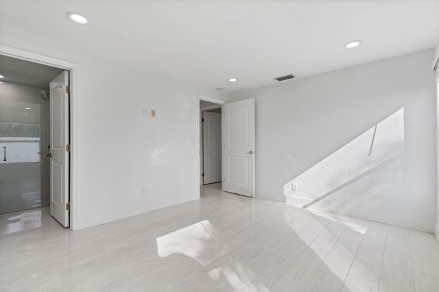 1104 Grandview Circle, Royal Palm Beach, FL 33411