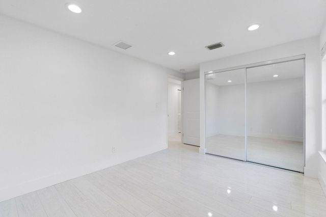 1104 Grandview Circle, Royal Palm Beach, FL 33411