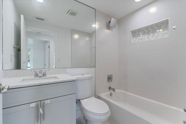 1104 Grandview Circle, Royal Palm Beach, FL 33411