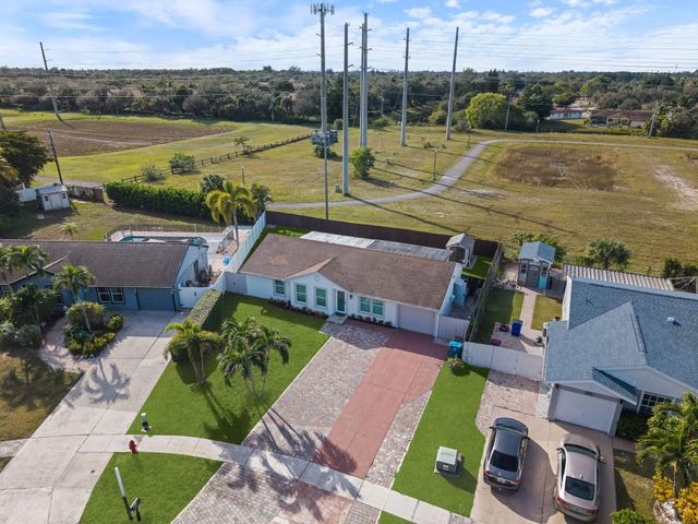 1104 Grandview Circle, Royal Palm Beach, FL 33411