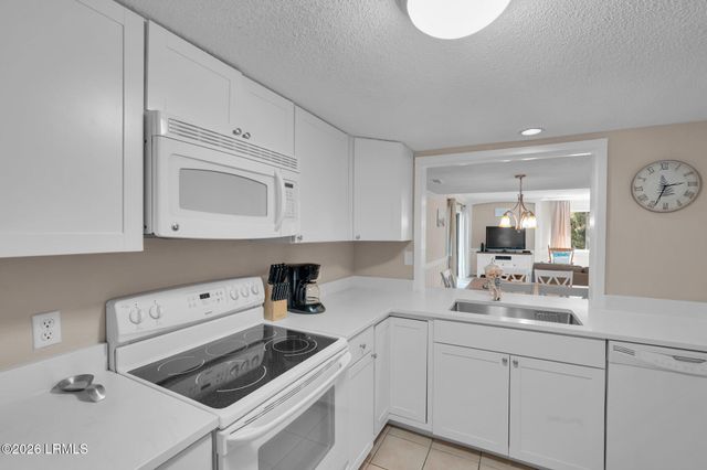 10 Lighthouse Rd Apt 430, Hilton Head Island, SC 29928