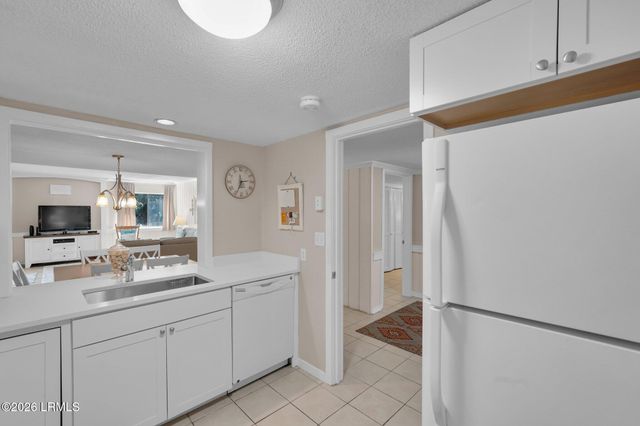 10 Lighthouse Rd Apt 430, Hilton Head Island, SC 29928