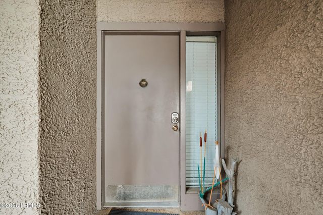 10 Lighthouse Rd Apt 430, Hilton Head Island, SC 29928