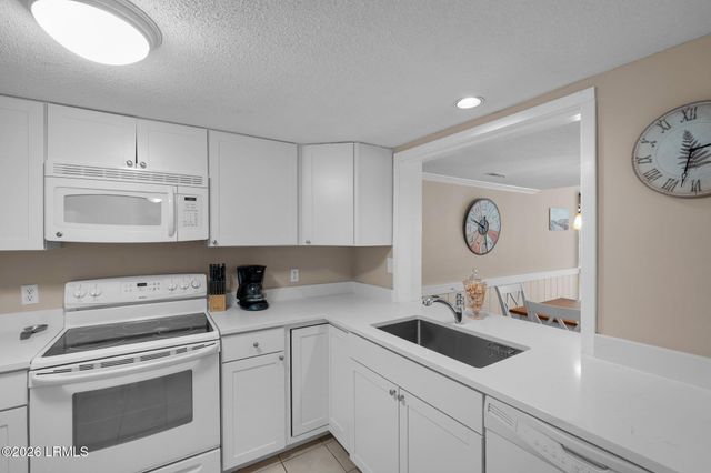 10 Lighthouse Rd Apt 430, Hilton Head Island, SC 29928