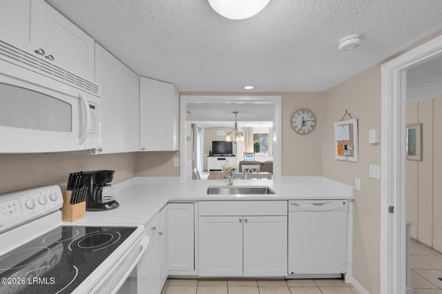 10 Lighthouse Rd Apt 430, Hilton Head Island, SC 29928