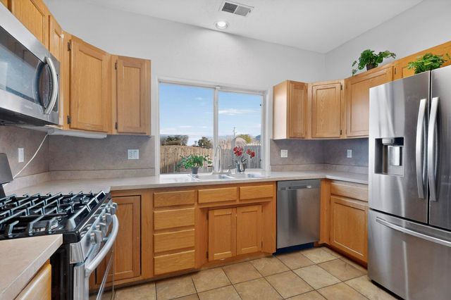 7201 Natalie Janae Lane NE, Albuquerque, NM 87109