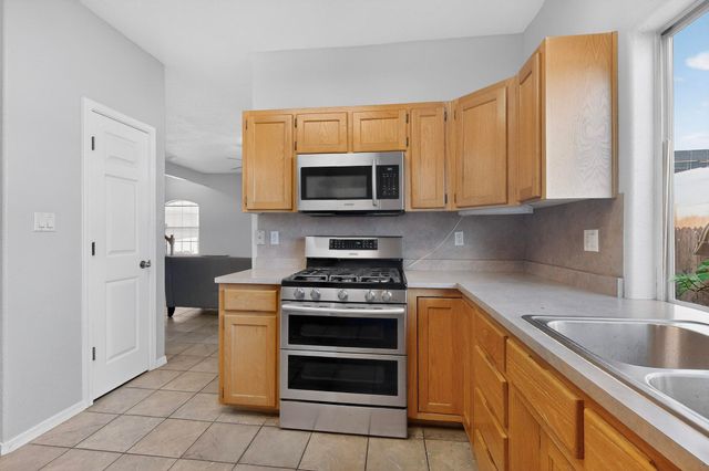 7201 Natalie Janae Lane NE, Albuquerque, NM 87109