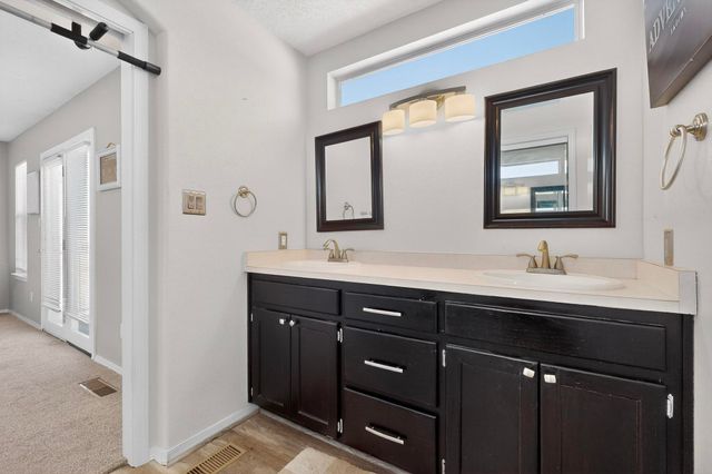 7201 Natalie Janae Lane NE, Albuquerque, NM 87109