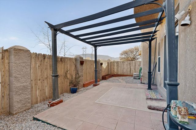 7201 Natalie Janae Lane NE, Albuquerque, NM 87109