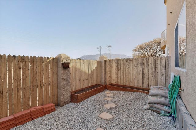 7201 Natalie Janae Lane NE, Albuquerque, NM 87109