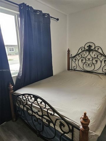 4221 NW 169th Ter, Miami Gardens, FL 33055