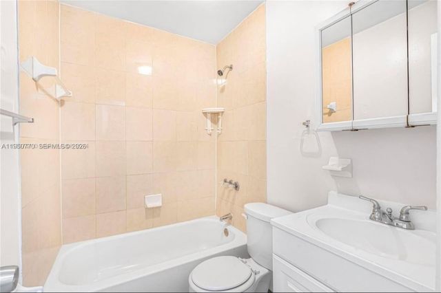 4221 NW 169th Ter, Miami Gardens, FL 33055