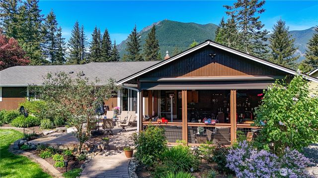 13634 439th Avenue SE, North Bend, WA 98045
