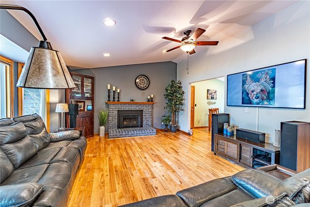 13634 439th Avenue SE, North Bend, WA 98045