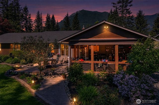13634 439th Avenue SE, North Bend, WA 98045