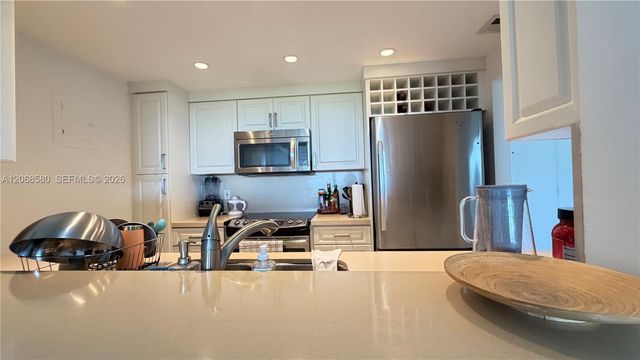 155 Ocean Lane Drive 702, Key Biscayne, FL 33149