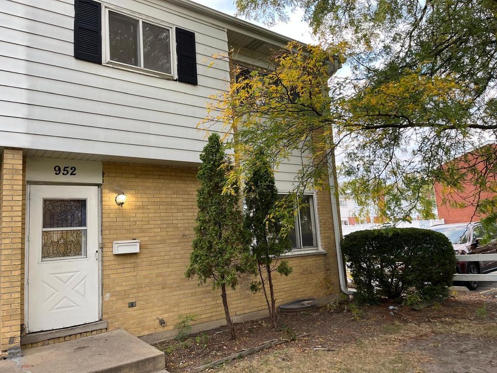 952 N Virginia Lane, Elmhurst, IL 60126 — exterior