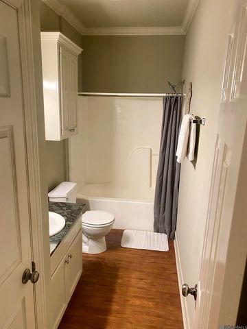 9026 Pecan Dr, Baton Rouge, LA 70801
