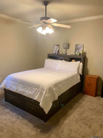 9026 Pecan Dr, Baton Rouge, LA 70801