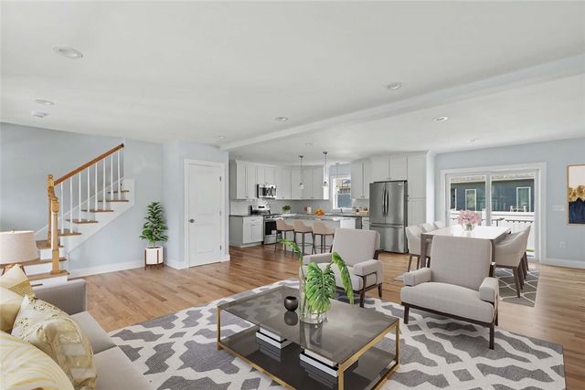 42 Vespia Lane, South Kingstown, RI 02879