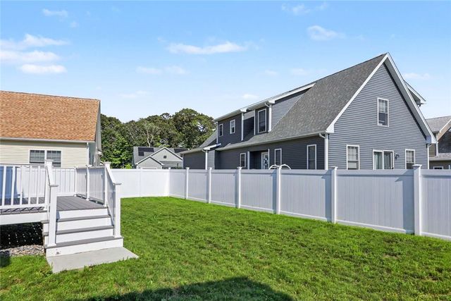 42 Vespia Lane, South Kingstown, RI 02879