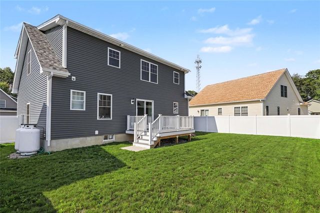 42 Vespia Lane, South Kingstown, RI 02879