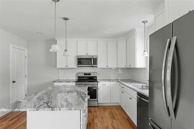 42 Vespia Lane, South Kingstown, RI 02879